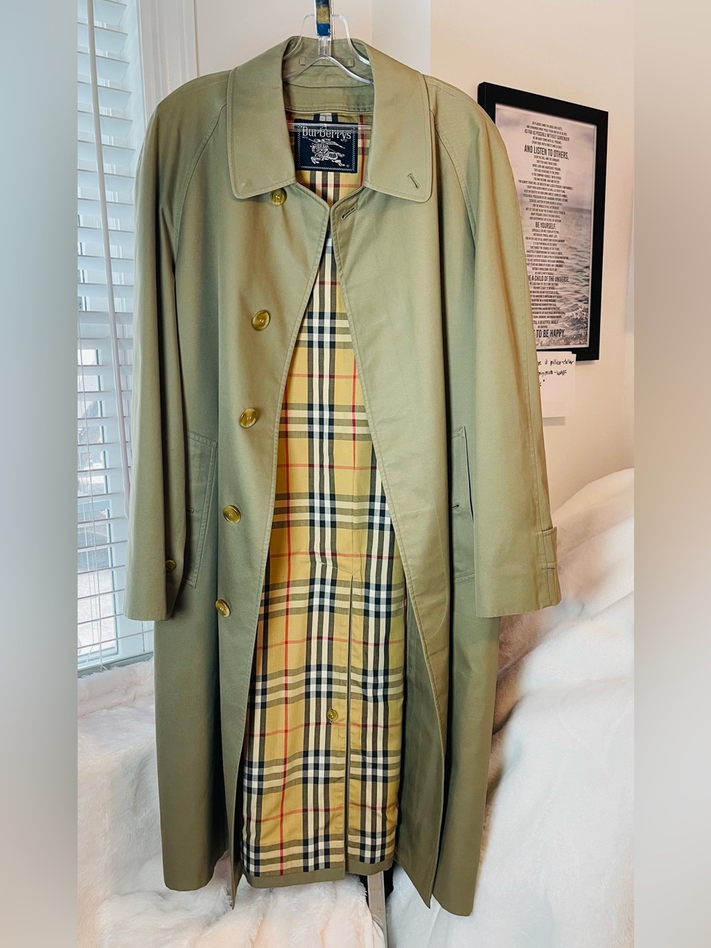 Burberry Authentic olive khaki Trench Coat with Classic Check Lining size XL
